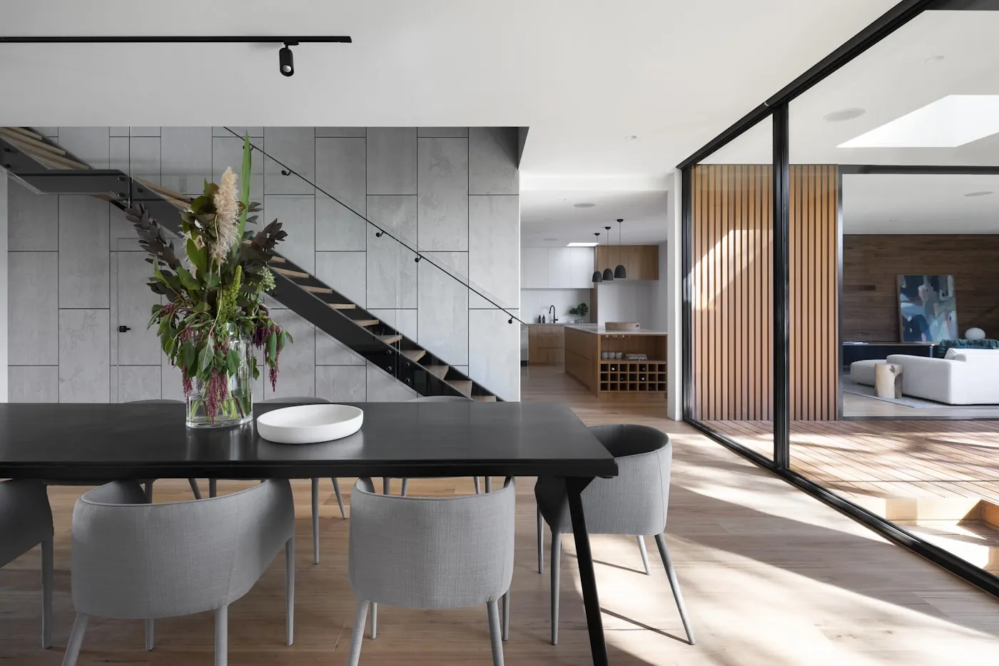 Houston-area suburban house with shingle roof