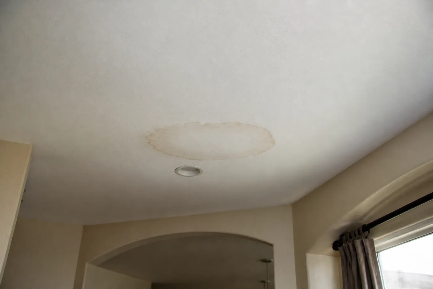 Featured roofing photo for signs of a roof leak san antonio on Best Roofers Network