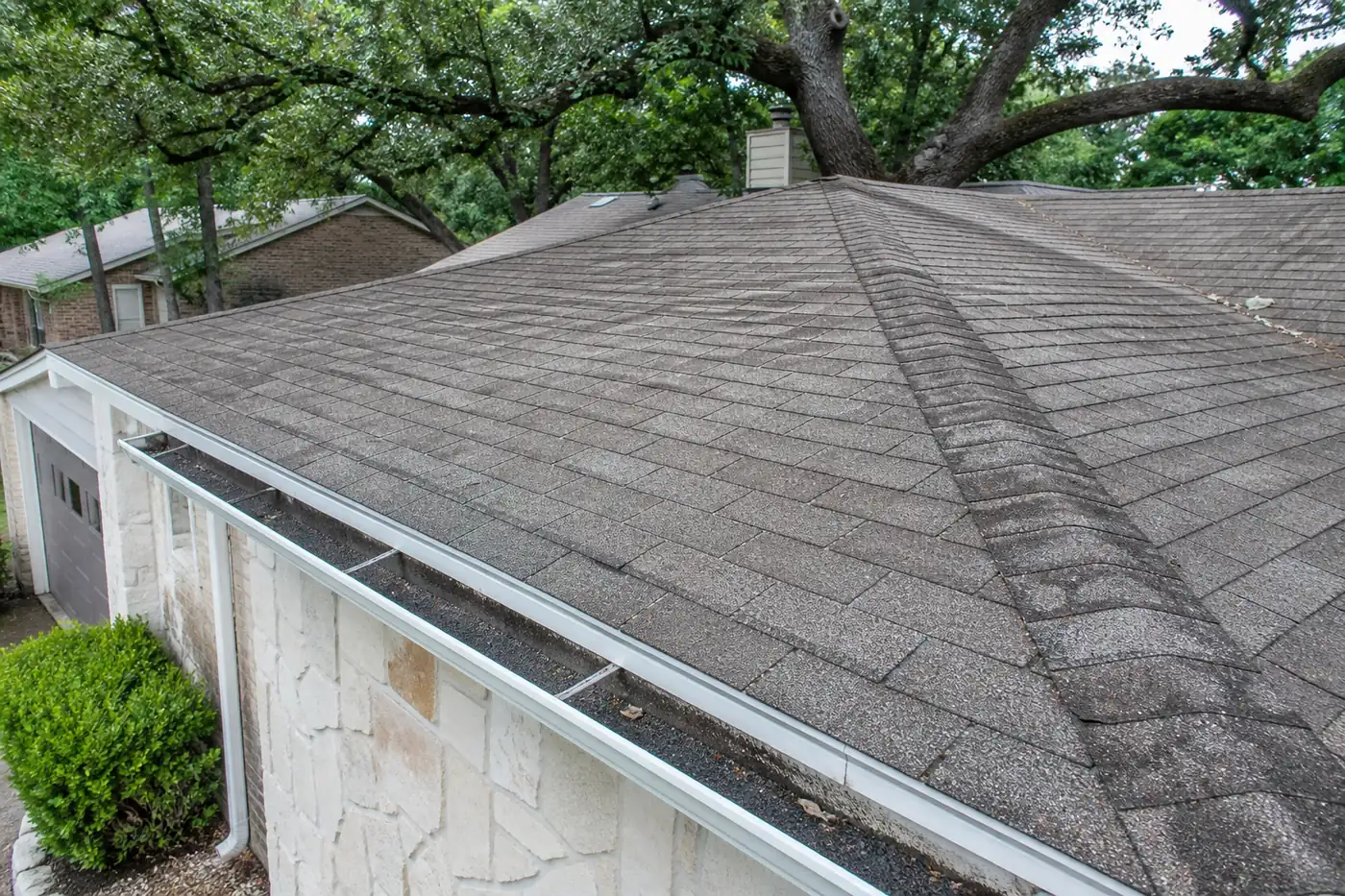 Featured roofing photo for signs you need roof repair texas on Best Roofers Network